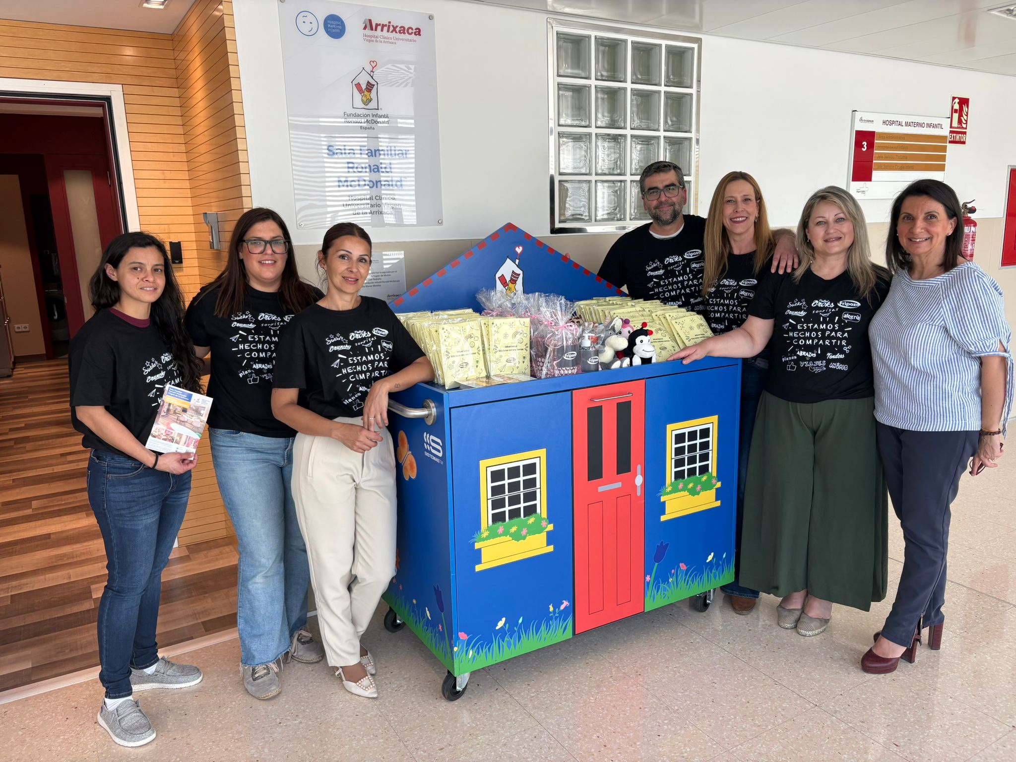 Voluntarios de Fripozo en la Sala Ronald McDonald.